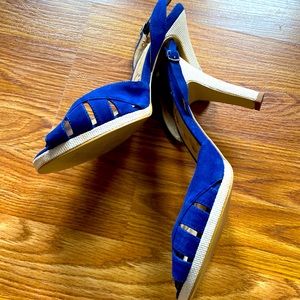 Tony Bianco size 7 1/2 blue suede heels